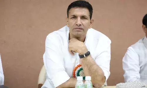 आगरा-मुंबई नेशनल हाइवे के गणेश घाट खंड की जर्जर हालत पर जीतू पटवारी ने सरकार को घेरा