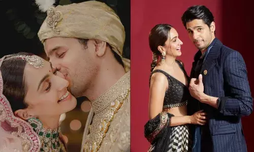 सिद्धार्थ और कियारा के घर आई नन्ही परी, बेटी के जन्मं पर लिखा- हमारी दुनिया बदल… सिद्धार्थ और कियारा के घर आई नन्ही परी, बेटी के जन्मं पर लिखा- हमारी दुनिया बदल…