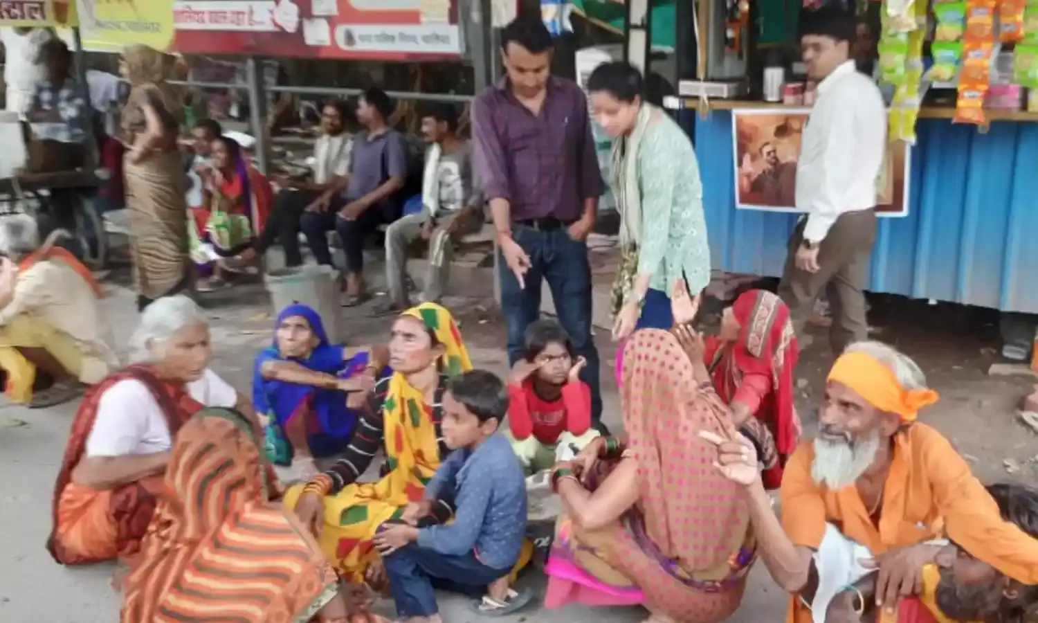 बाल भिक्षावृत्ति रोकने जिला प्रशासन का अभियान जारी, 7 बच्चे रेस्क्यू कर पुनर्वास गृह भेजे बाल भिक्षावृत्ति रोकने जिला प्रशासन का अभियान जारी, 7 बच्चे रेस्क्यू कर पुनर्वास गृह भेजे