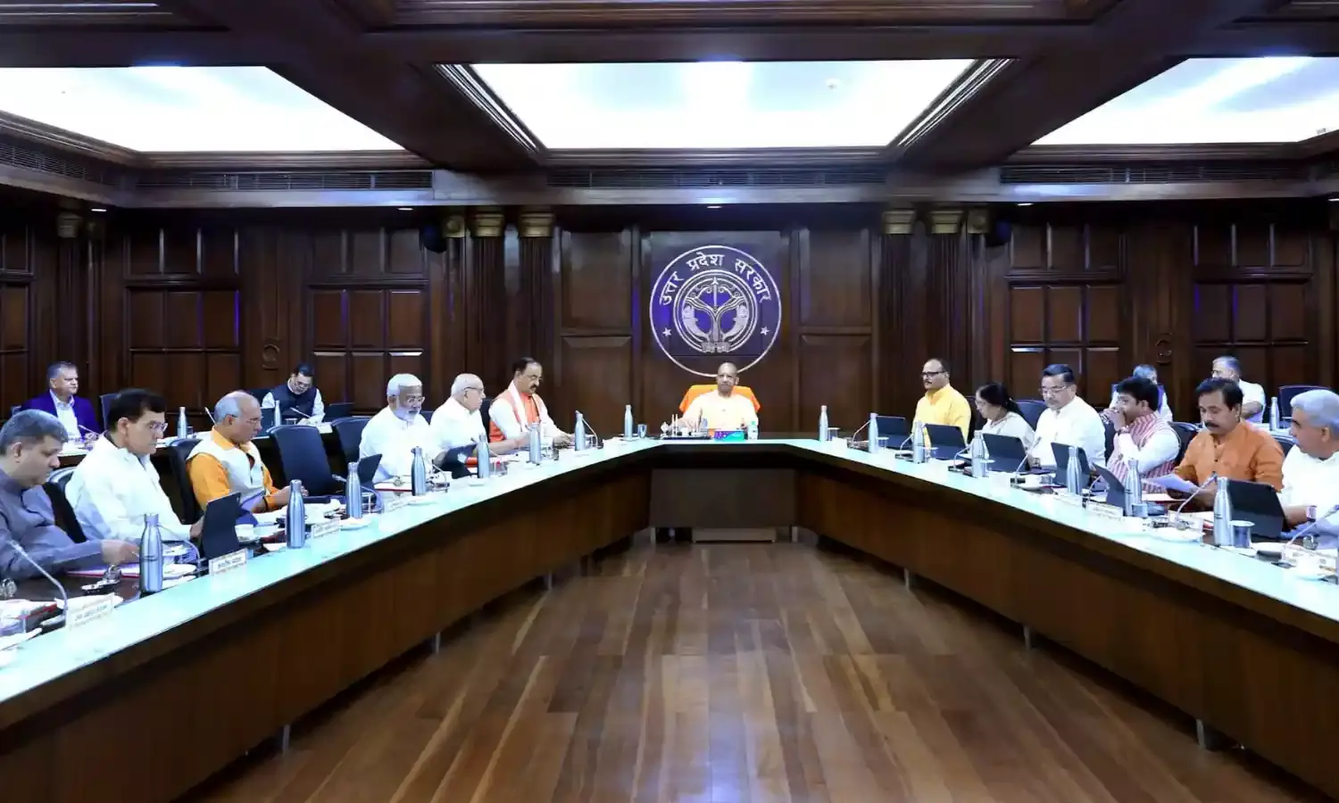 महिलाओं को बड़ा तोहफा, 1 करोड़ तक की संपत्ति पर मिलेगी स्टाम्प शुल्क में छूट…