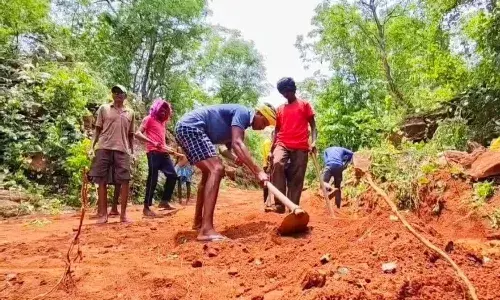 24 साल से सड़क के लिए लगा रहे थे गुहार…