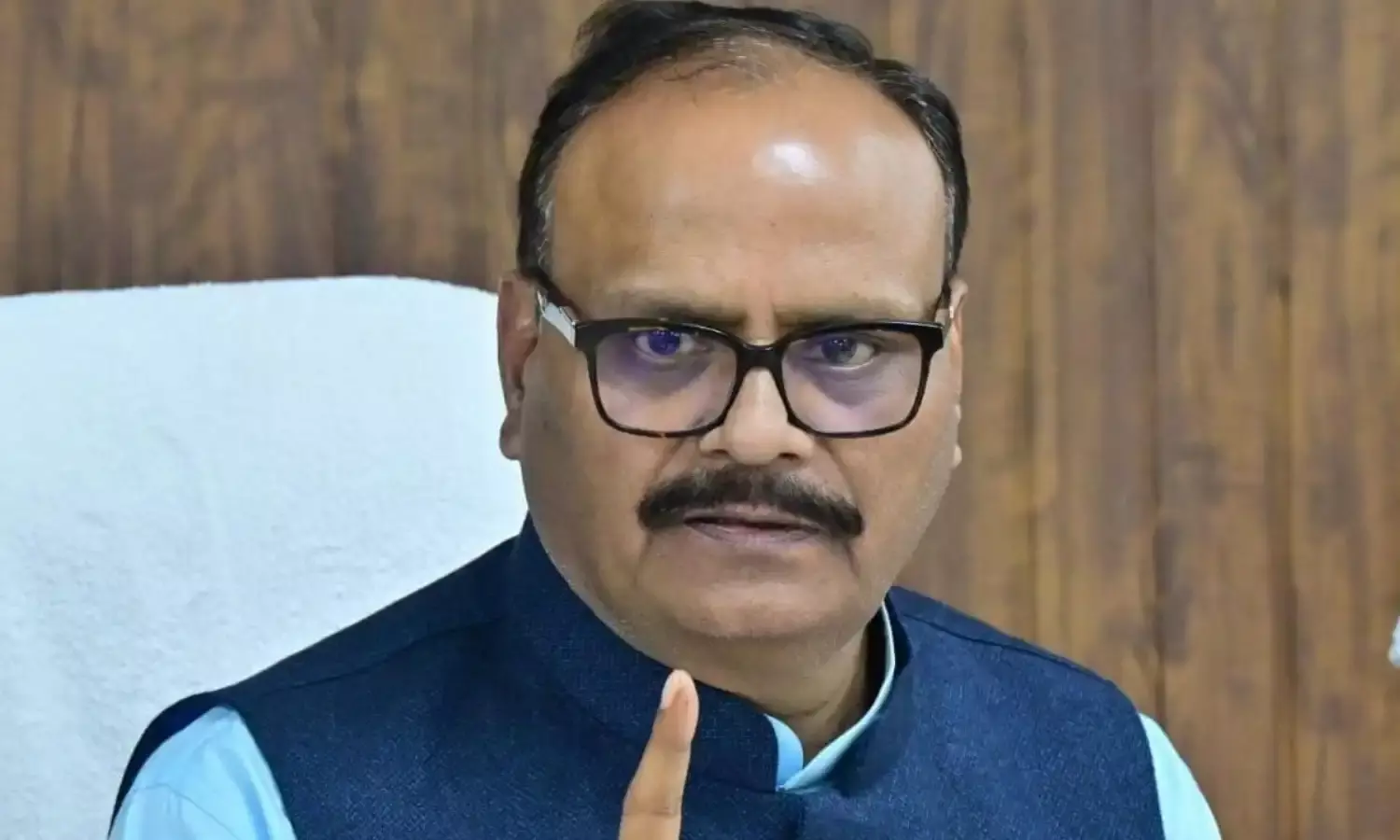 मेडिकल जांच के नाम अवैध वसूली करने वाले दो डॉक्टर पर गिरी गाज, निलंबित...