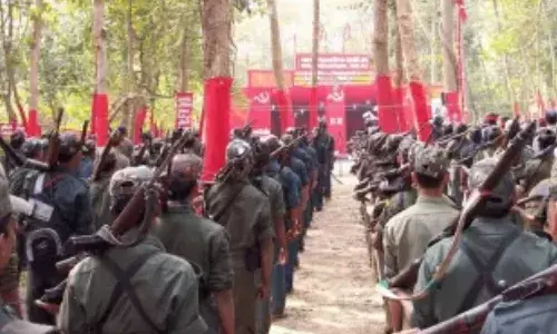 छत्तीसगढ़ में 13 नक्सलियों ने किया सरेंडर, सरकार की नीति से प्रभावित होकर छोड़ी हिंसा