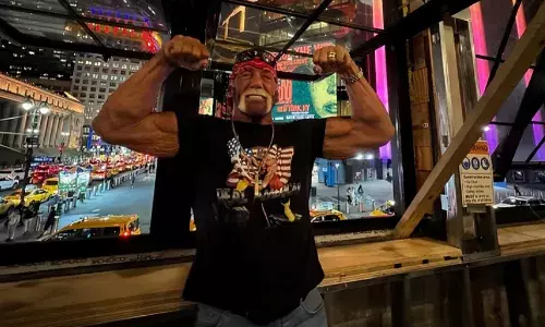 WWE दिग्गज हल्क होगन का निधन, दिल का दौरा पड़ने से 71 साल की उम्र में ली आखिरी सांस