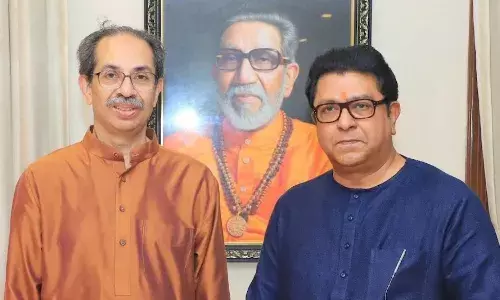 महाराष्ट्र की राजनीति में नए समीकरण? जन्मदिन पर राज ठाकरे पहुंचे मातोश्री, उद्धव ठाकरे से की मुलाकात