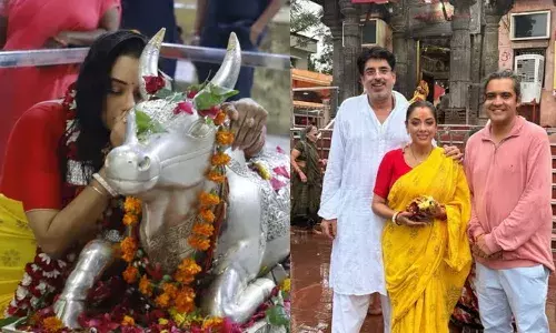 सावन में उज्जैन के महाकाल दरबार पहुँची रुपाली गांगुली, नंदी के कान में कही मनोकामना