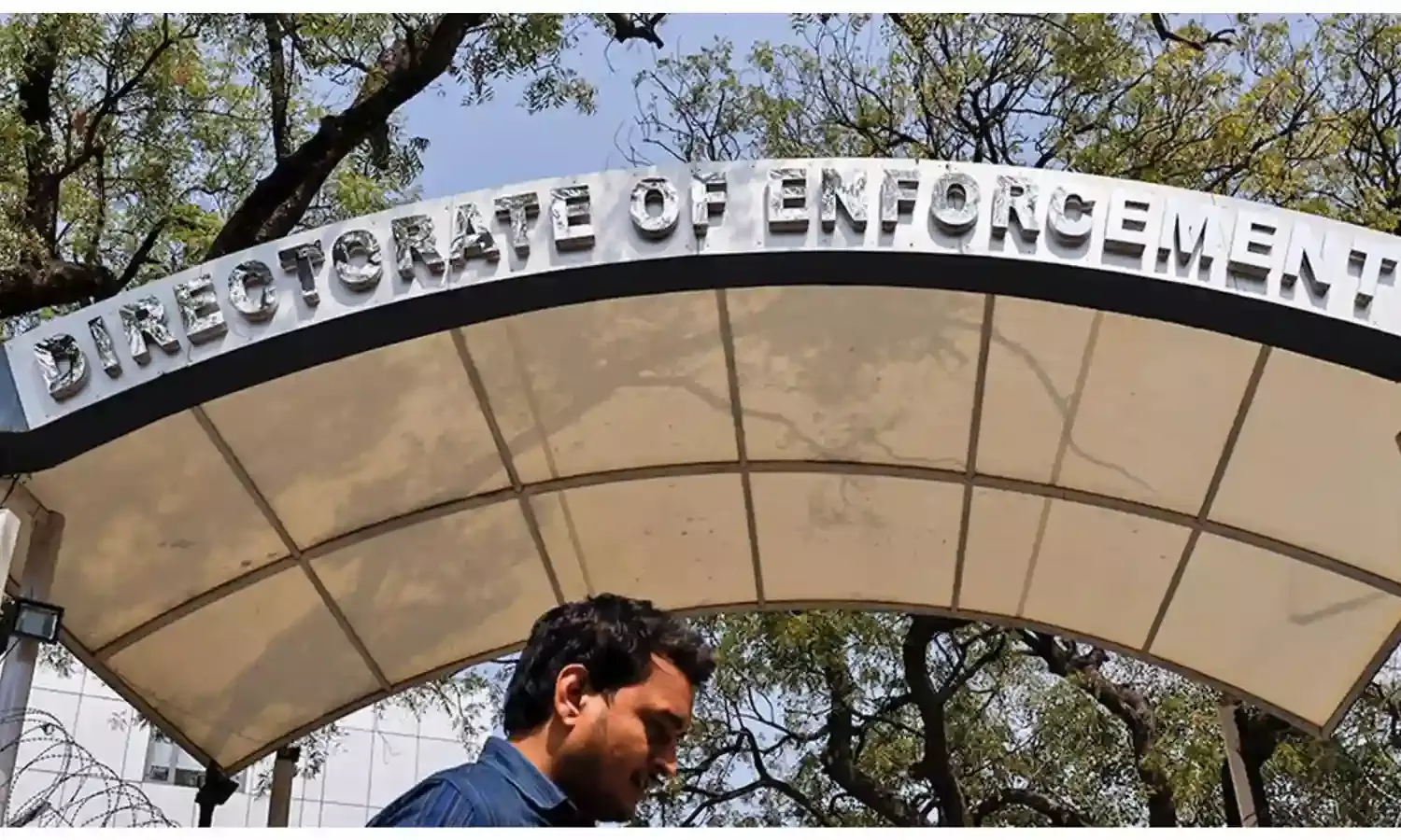 ईडी का अंडमान निकोबार द्वीप समूह के पूर्व काँग्रेस संसद के घर सही 9 अलग-अलग स्थानों पर तलाशी अभियान जारी।