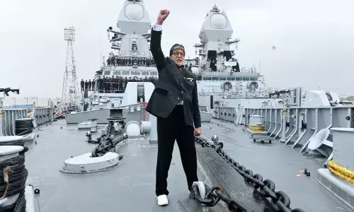 अमिताभ बच्चन ने नौसेना के बैटलशिप पर बिताया दिन, वीर जवानों को सलाम करते हुए लिखा  इमोशनल नोट