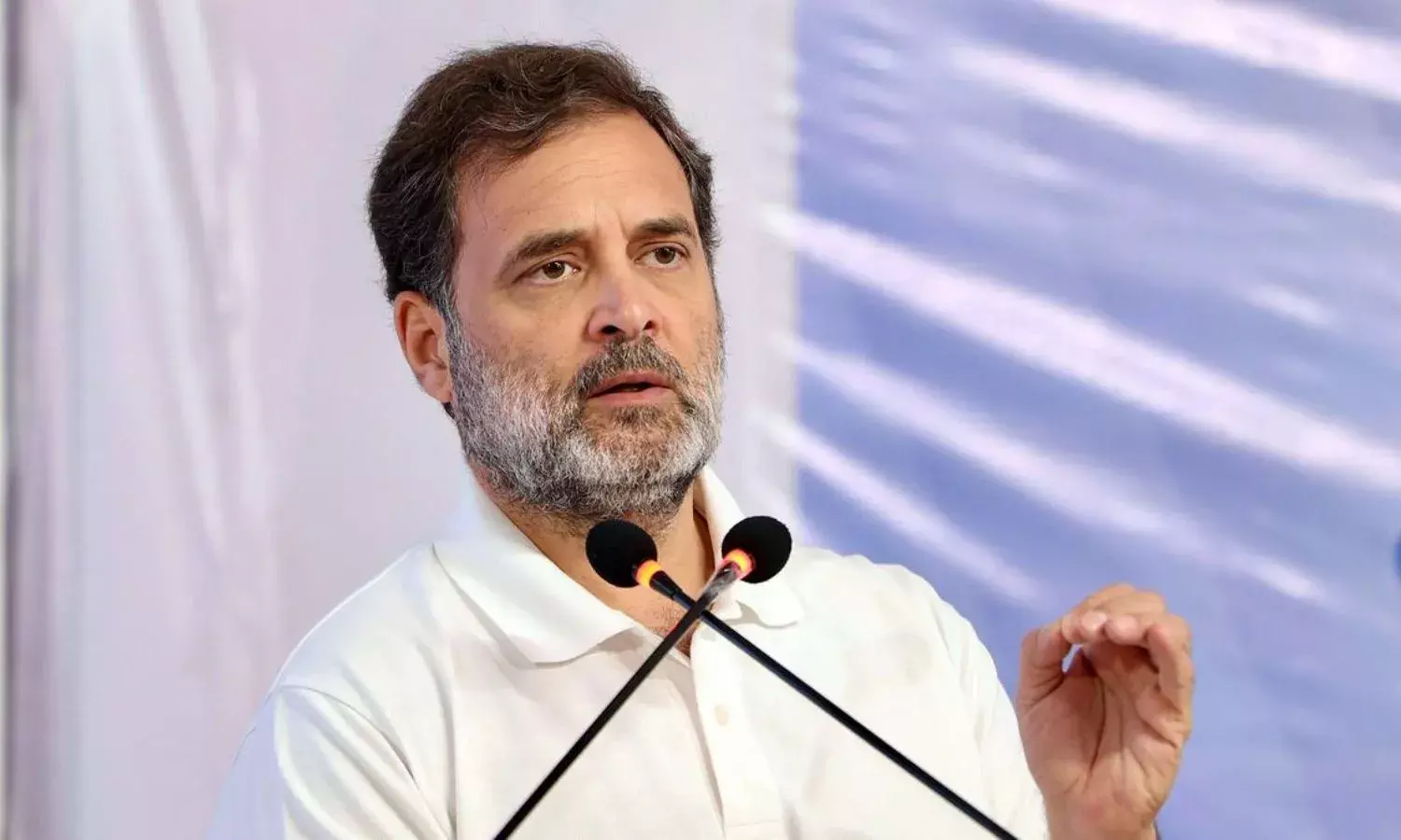 राहुल गांधी के ‘वोट चोरी’ आरोप पर चुनाव आयोग का पलटवार, कहा - बेबुनियाद और गैर-जिम्मेदाराना आरोप