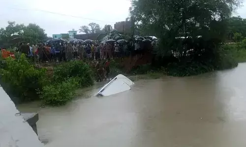 श्रद्धालुओं से भरी बोलेरो नहर में गिरी, 11 की मौत...