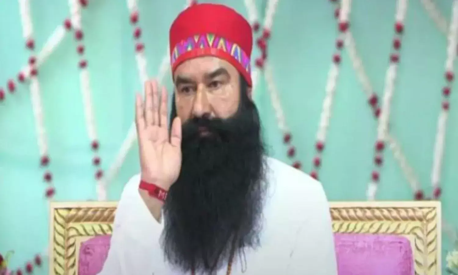 14वीं बार आया जेल से बाहर, सिरसा के लिए रवाना