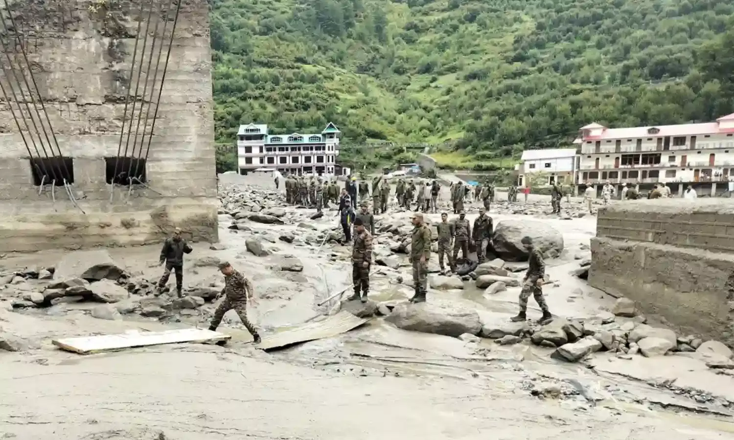 80 साल पहले उजागर हुआ था प्राचीन शिव मंदिर, अब मलबे में फिर समाया; पांडवों से जुड़ा है रहस्यमयी कनेक्शन