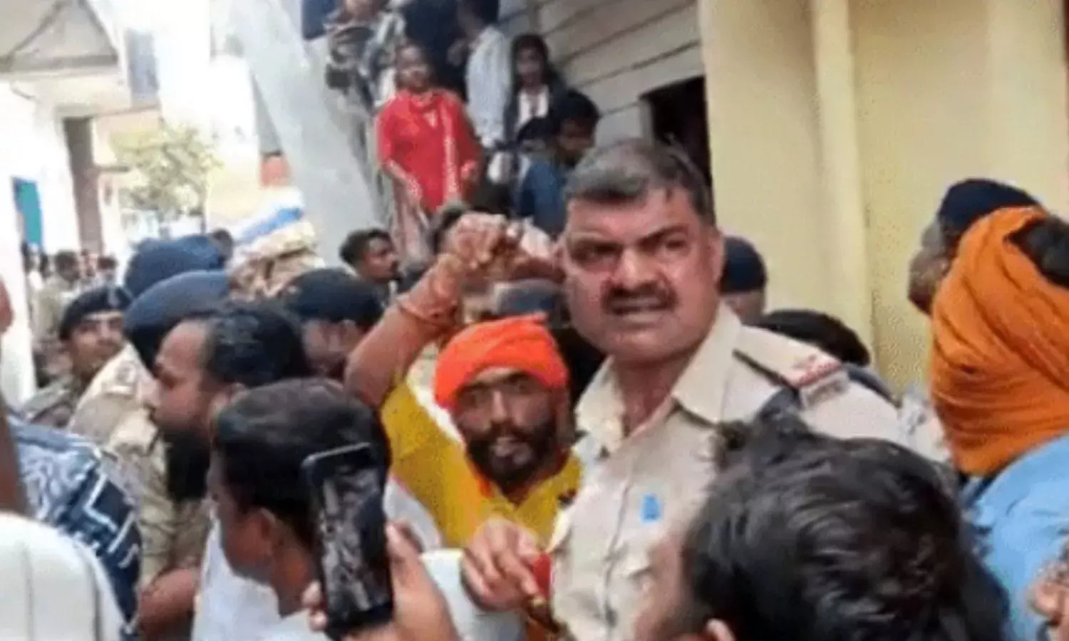 राष्ट्रीय संगठनों ने कर दिया फेल, पैसे देकर कराते थे यीशु की पूजा