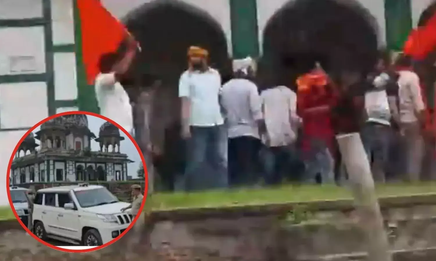 मंदिर होने का किया दावा, इलाके में पुलिस तैनात