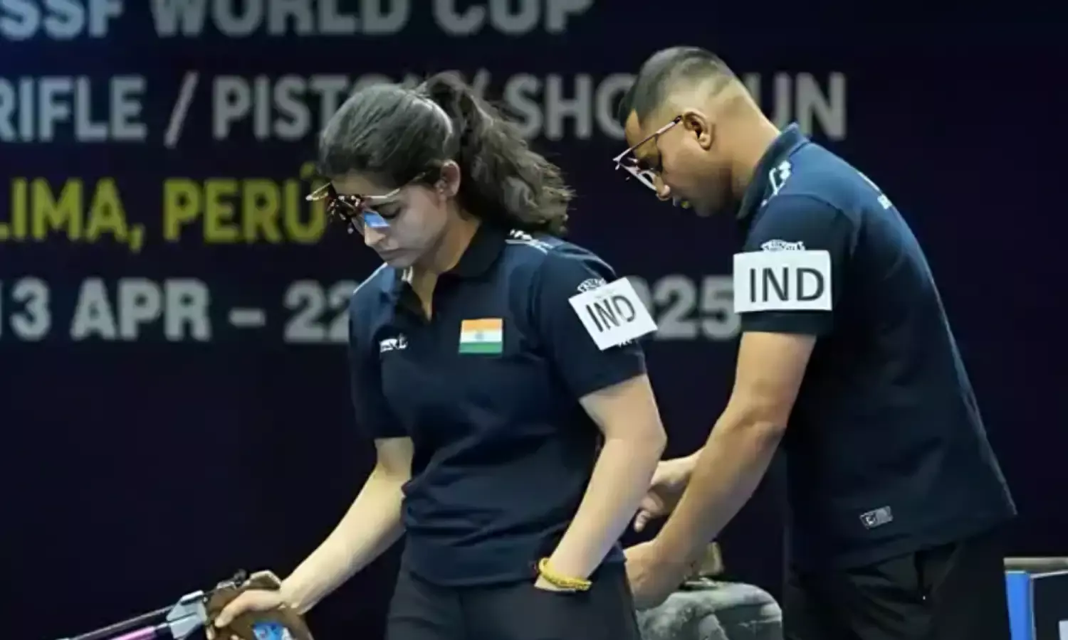 गोल्डन गर्ल मनु भाकर