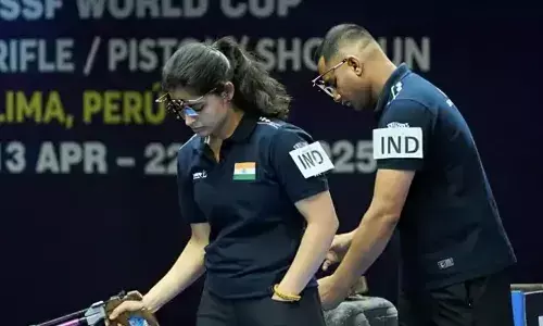 गोल्डन गर्ल मनु भाकर