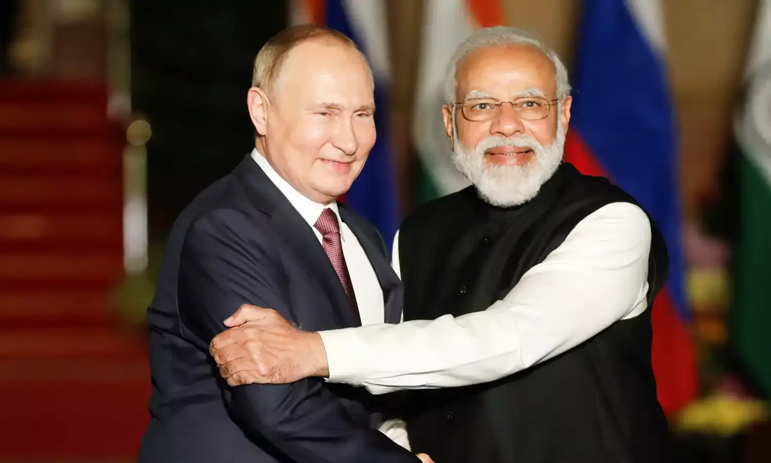 प्रधानमंत्री नरेंद्र मोदी ने राष्ट्रपति व्लादिमीर पुतिन से की फोन पर बात