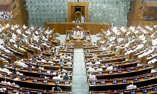 लोकसभा-राज्यसभा की मंजूरी के बाद पीएम-सीएम से जुड़े प्रावधान वाले तीन बिल जेपीसी को सौंपे; शीतकालीन सत्र में पेश होगी रिपोर्ट