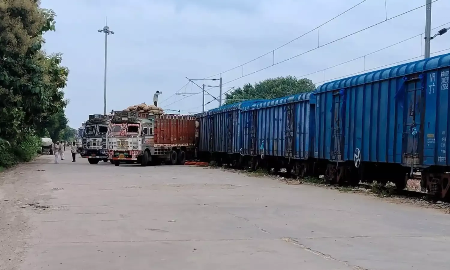 दिल्ली मंडल ने मुजफ्फरनगर से खोंगसांग, मणिपुर के लिए पहली उर्वरक रेक को हरी झंडी दिखाई