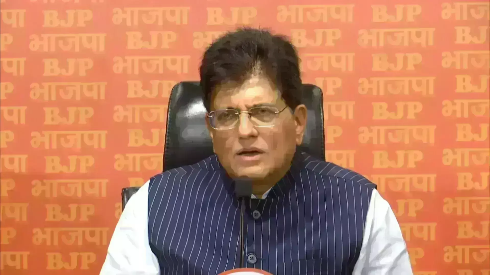 कांग्रेस काल का ‘पेपर वर्क और टैक्स’ मोदी सरकार में जीएसटी के साथ घट रहा : पीयूष गोयल