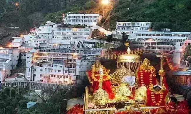 खराब मौसम के चलते नहीं शुरू हो पाई माता वैष्णो देवी यात्रा, अगले आदेशों तक फिर स्थगित