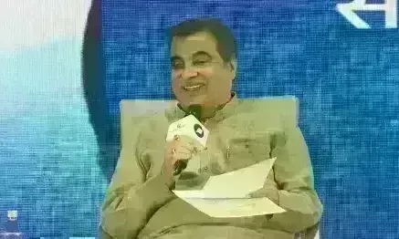 सड़क निर्माण में कूड़े-कचरे के उपयोग से देश को बनाएंगे कचरा मुक्त : गडकरी सड़क निर्माण में कूड़े-कचरे के उपयोग से देश को बनाएंगे कचरा मुक्त : गडकरी