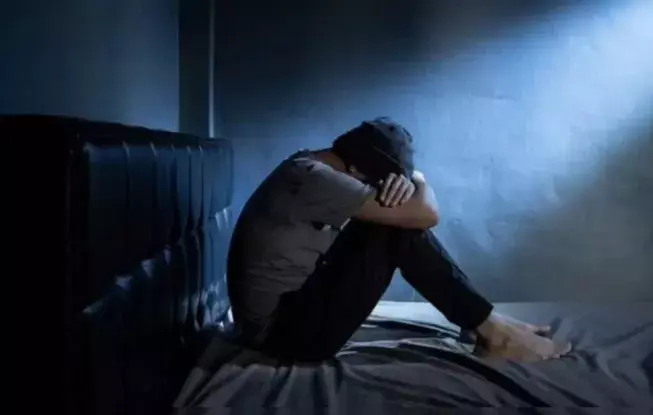 तनाव की गिरफ्त में युवा पीढ़ी…