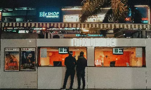 अक्टूबर के आखिरी शुक्रवार को जबरदस्त धमाल, एक साथ रिलीज होगीं 35 फ़िल्में