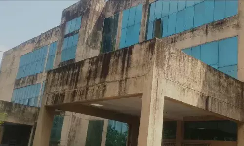 BHOPAL: 13 साल बाद भी शुरू नहीं हो सका फार्मेसी भवन