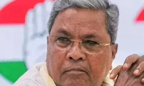 कर्नाटक: RSS ड्रेस पहनने वाले सरकारी कर्मचारी का निलंबन रद्द, हाईकोर्ट का स्टे