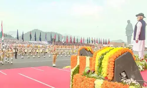 पटेल चाहते थे पूरा कश्मीर हमारा हो: नेहरू ने बांटा- PM मोदी