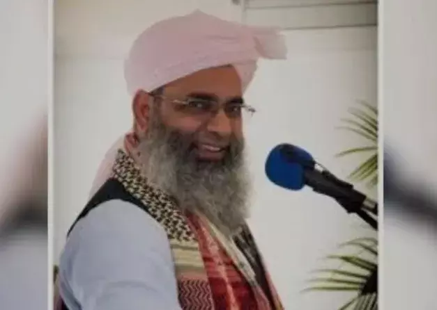 मौलाना शमशुल हुदा खान पर केस दर्ज, मदरसा और एनजीओ का पंजीयन रद्द