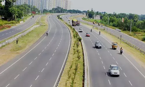 कोलार सिक्सलेन की बढ़ेगी लंबाई, अब 19 किमी की होगी सड़क कोलार सिक्सलेन की बढ़ेगी लंबाई, अब 19 किमी की होगी सड़क