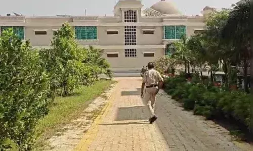 GWALIOR:शिक्षा के नाम पर कन्वर्जन का खेल!, जांच दल ने लिए 23 बच्चों के बयान GWALIOR:शिक्षा के नाम पर कन्वर्जन का खेल!, जांच दल ने लिए 23 बच्चों के बयान