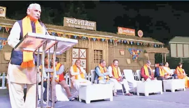 स्वदेशी अर्थ का नहीं, स्वाभिमान का आंदोलन- अशोक पांडेय