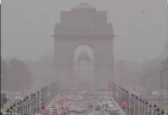 प्रदूषण: राष्ट्रीय जन स्वास्थ्य आपातकाल घोषित किया जाए प्रदूषण: राष्ट्रीय जन स्वास्थ्य आपातकाल घोषित किया जाए