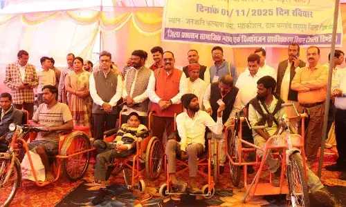 डिंडोरी: जनजाति कल्याण केन्द्र में लगी मोबाइल कोर्ट, 484 दिव्यांगों को मिले उपकरण