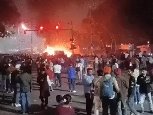 दिल्ली लाल किले के पास कार धमाका: 10 की मौत, 24 घायल, पूरे शहर में हाई अलर्ट