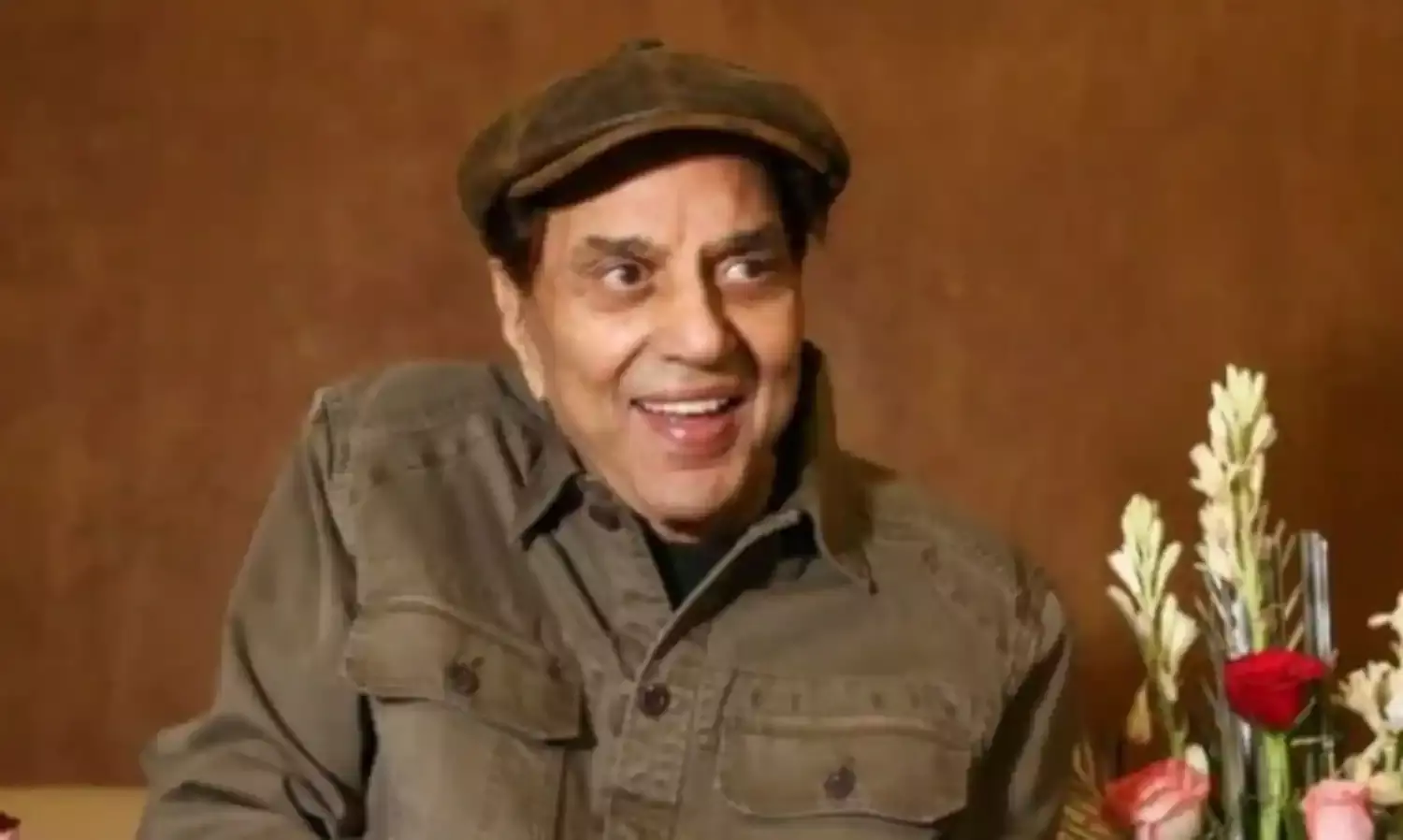 धर्मेंद्र को मारने वाली बेशर्म टीवी पत्रकारिता धर्मेंद्र को मारने वाली बेशर्म टीवी पत्रकारिता