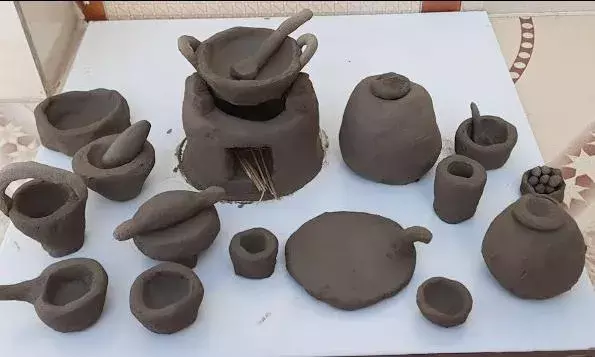 माटी के अमिट खिलौने माटी के अमिट खिलौने