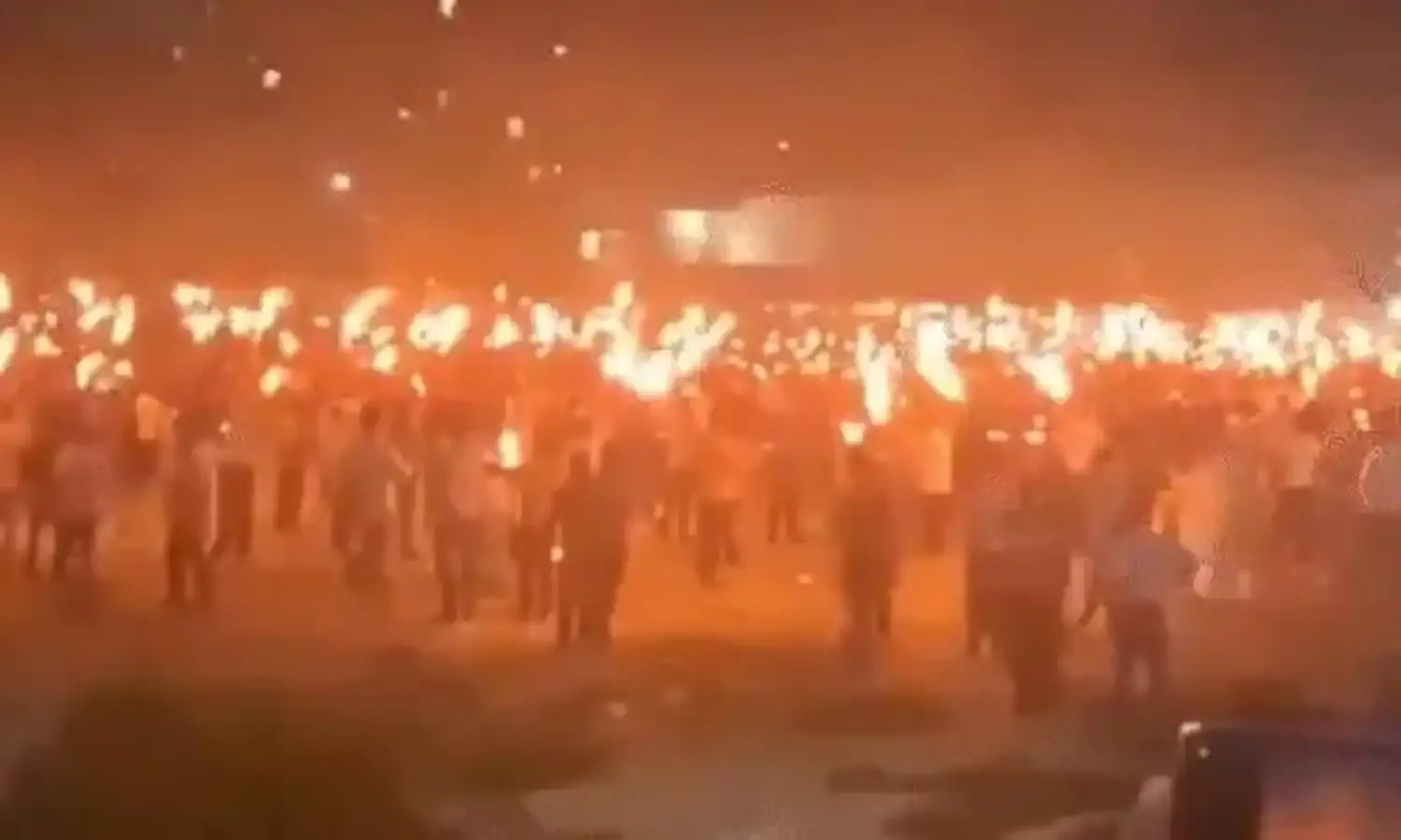 बांग्लादेश में शेख हसीना के खिलाफ फैसले से पहले हिंसा भड़क गई