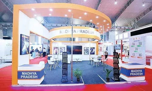 बेंगलुरु टेक समिट 2025 में चमका मध्यप्रदेश, नवाचार और नीतियों से बना निवेशकों का नया हॉटस्पॉट बेंगलुरु टेक समिट 2025 में चमका मध्यप्रदेश, नवाचार और नीतियों से बना निवेशकों का नया हॉटस्पॉट