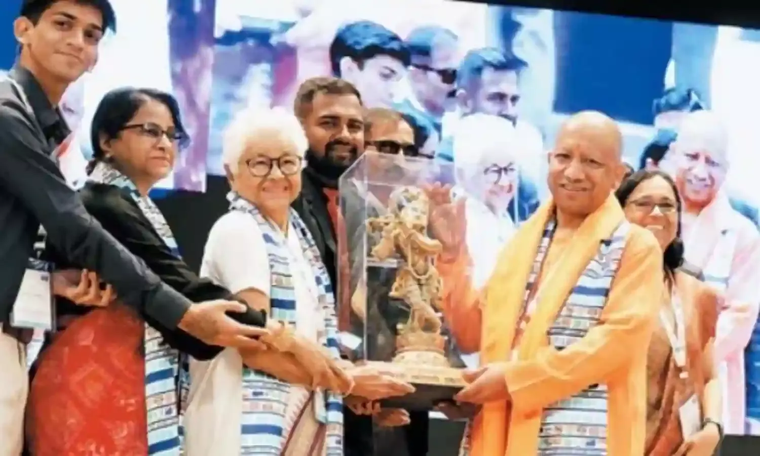 दुनिया के समक्ष रखे गए सभी लक्ष्यों में शिक्षा सबसे महत्वपूर्ण: सीएम योगी