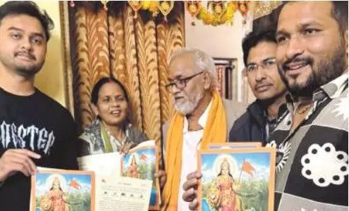 राजनांदगांव: आरएसएस कार्यकर्ता ने घर-घर किया 100 वर्षों का गौरव गान राजनांदगांव: आरएसएस कार्यकर्ता ने घर-घर किया 100 वर्षों का गौरव गान