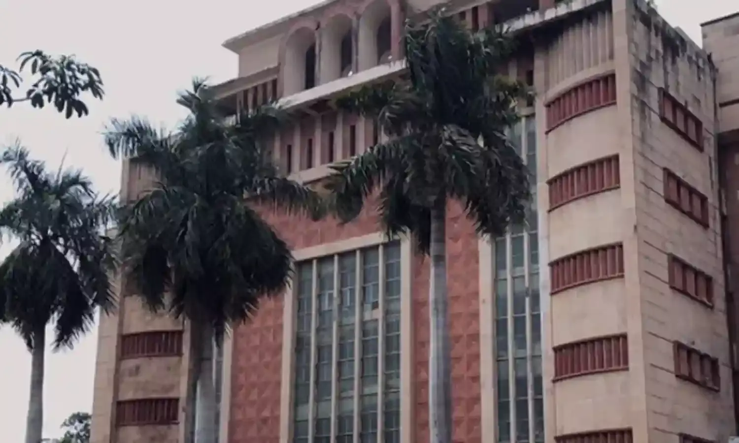 हर महीने मप्र छोड़ रहे आईएएस हर महीने मप्र छोड़ रहे आईएएस