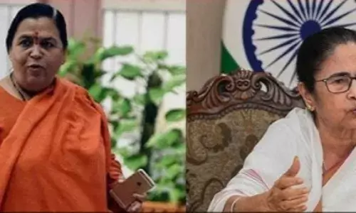 उमा भारती की ममता बनर्जी को सलाह: ‘बाबर के नाम पर इमारत बनी तो अयोध्या जैसा होगा हश्र’