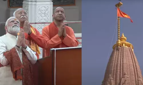 अयोध्या में आज इतिहासिक क्षण: राम मंदिर शिखर पर फहराई धर्म ध्वज