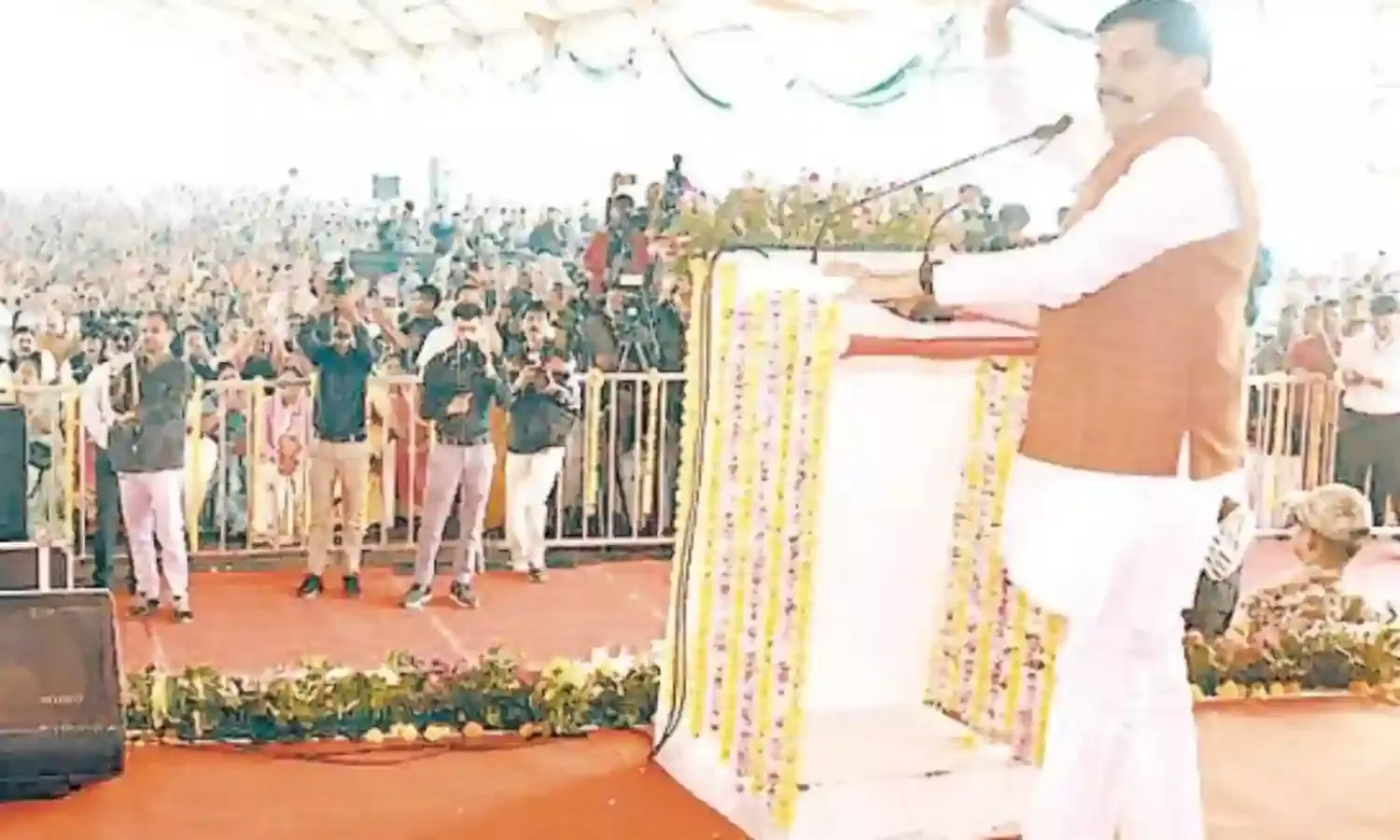 “आतंकी-नक्सली मारते हैं तो कांग्रेसी बहाते हैं आंसू”