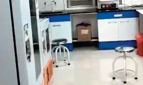 जान से खिलवाड़: 3 साल से बिना लाइसेंस के चल रहा ब्लड बैंक