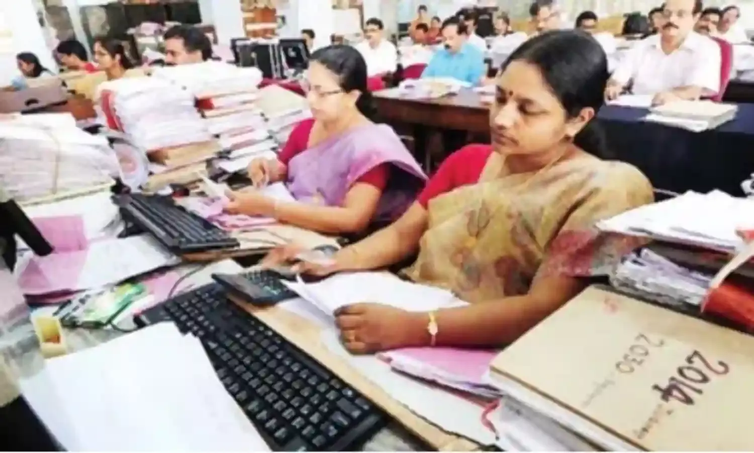 मध्यप्रदेश में सरकारी नौकरी में अवकाश अब अधिकार नहीं